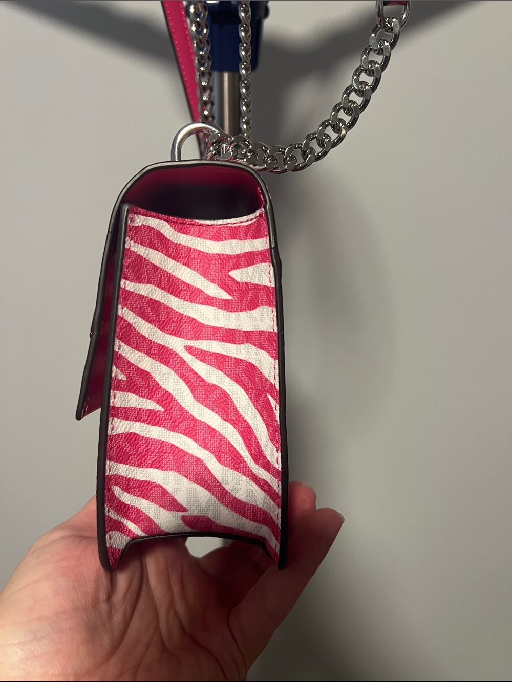 Michael Kors Hot Pink and White Zebra-Print Shoulder Bag - Picture 5 of 13